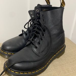 Dr. Martens size 7, NEW!